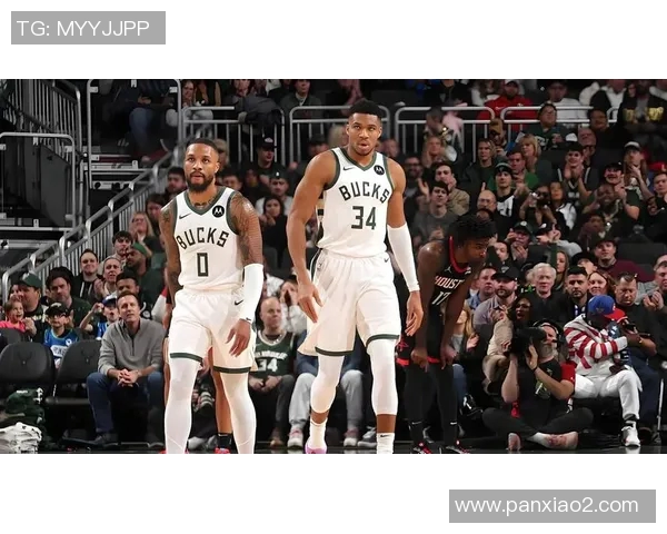 2007年NBA经典对决火箭队与雄鹿队精彩比赛录像回顾与分析 2007年NBA经典对决火箭队与雄鹿队精彩比赛录像回顾与分析