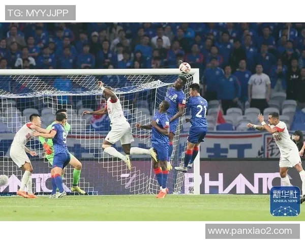 亚泰与申花绿城争夺保级名额谁能逃离降级深渊