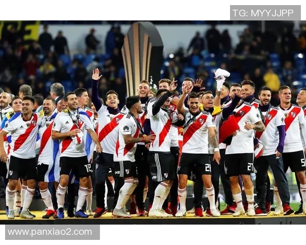 图库曼竞技迎战河床争夺阿根廷足球联赛重要积分之战