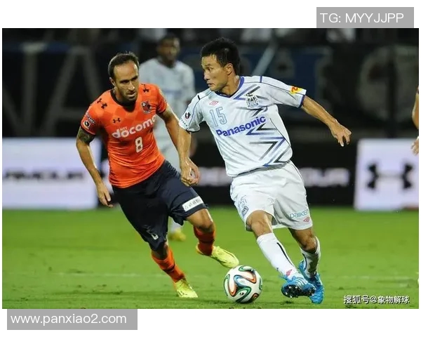 FC爱媛与FC的激烈对决展现足球魅力与团队精神的较量