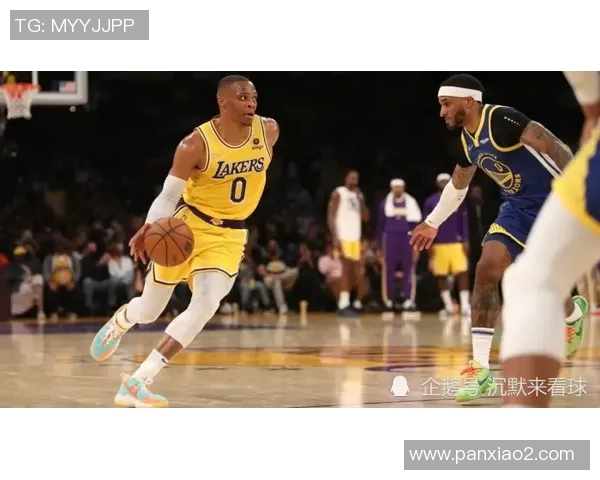 季前赛湖人对阵篮网精彩回顾及比分分析