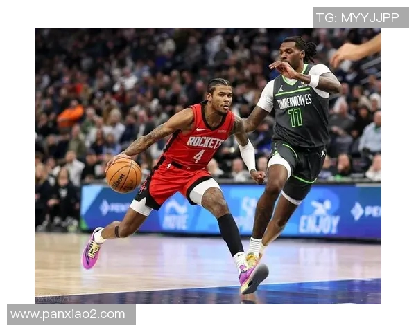 火箭与爵士季后赛第二场激战回顾与精彩瞬间分析